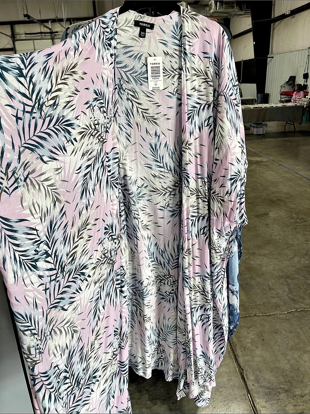 Torrid Ivory Pastel Palms Kimono Floral Pink & Blue
